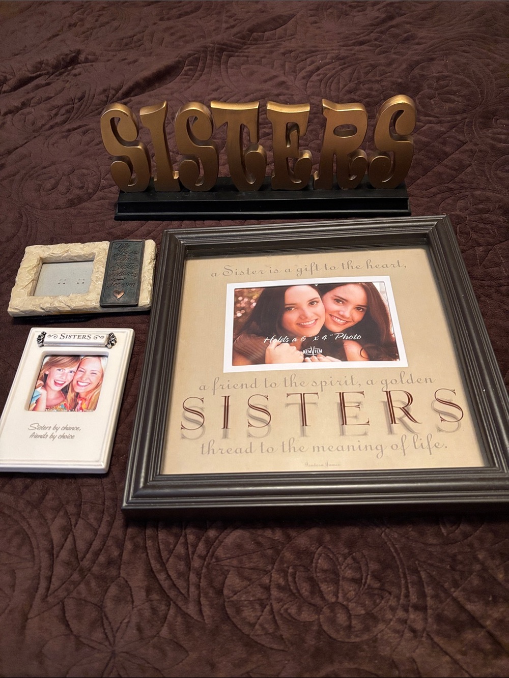 SISTERS Decorative Photo Frame Set/accents - Cream/Brown+ “Sisters” Gold Accent